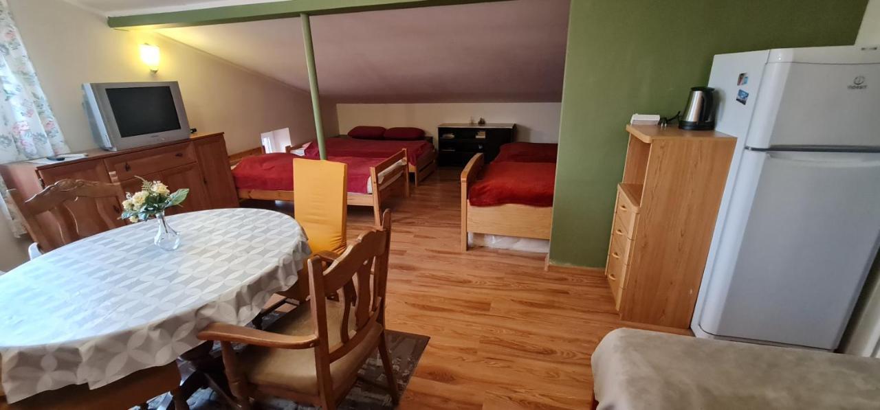 Noclegi U Lili Homestay *